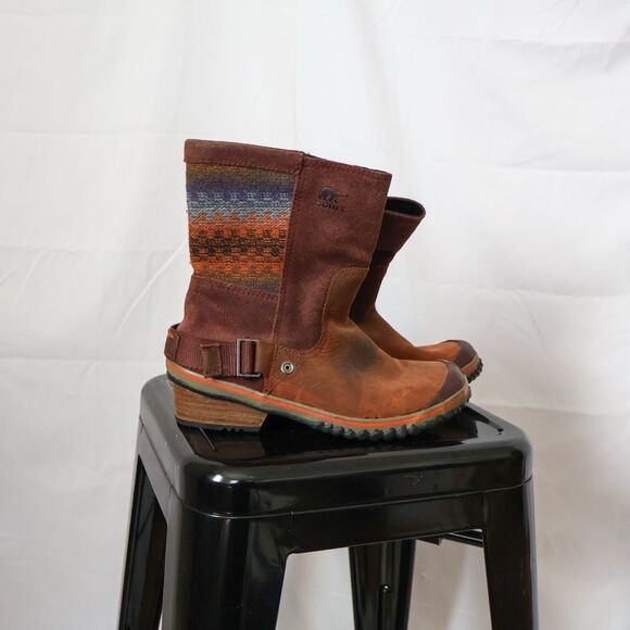 Sorel Women's Slimshortie Chevron Waterproof Snow Boot 7 - Picture 4 of 9